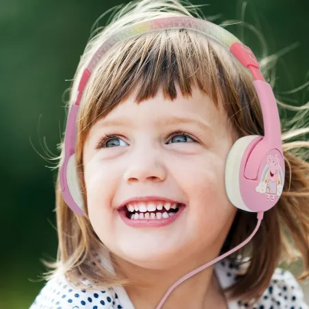 KINDERKOPFHÖRER PEPA PIG REGENBOGEN, KLEIN UND LAUTSTÄRKEBEGRENZT - The Shop Gamer