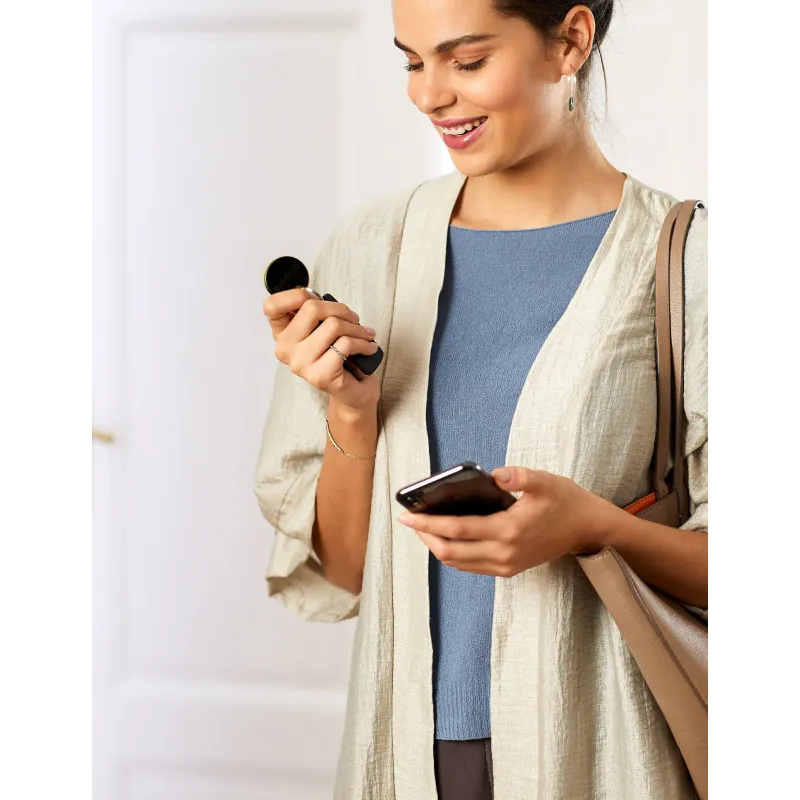 CHIPOLO ONE BLACK ITEM FINDER, BLUETOOTH TRACKER WITH IOS AND ANDROID APP - The Shop Gamer