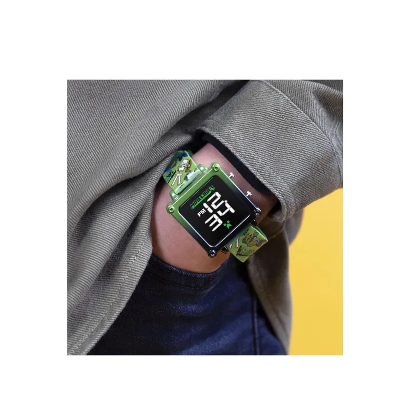 SPORTIEF LED-HORLOGE MINECRAFT MET KLEURVERLOOP - The Shop Gamer