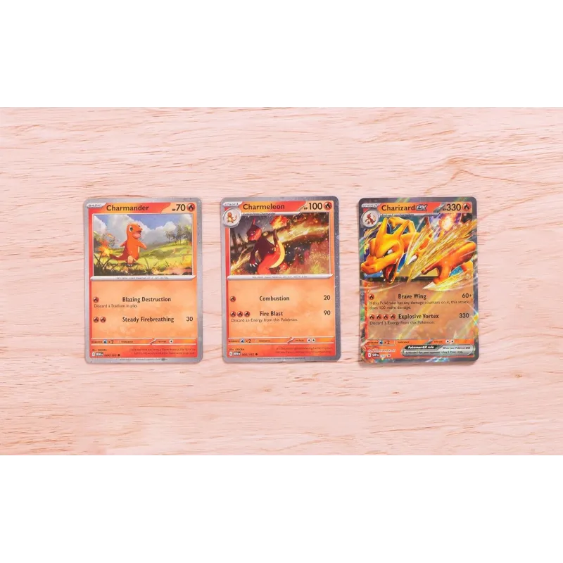 POKÉMON-KAARTENPAKKET CHARIZARD EX, 3 HOLOGRAFISCHE PROMOTIEKAARTEN, 1 DISPLAYFIGUUR EN 10 BOOSTERPAKKETTEN - The Shop Gamer