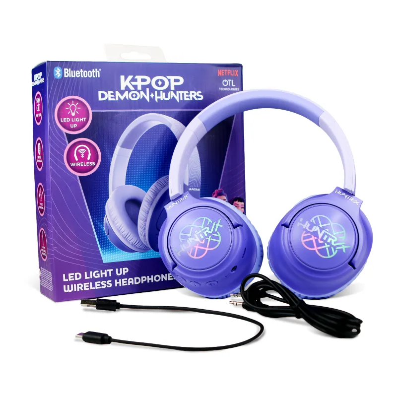 AURICULARES INALÁMBRICOS K-POP DEMON HUNTERS HUNTRIX LOGO CON ILUMINACIÓN LED PLEGABLES Y CON CONTROL PARENTAL DE VOLUMEN