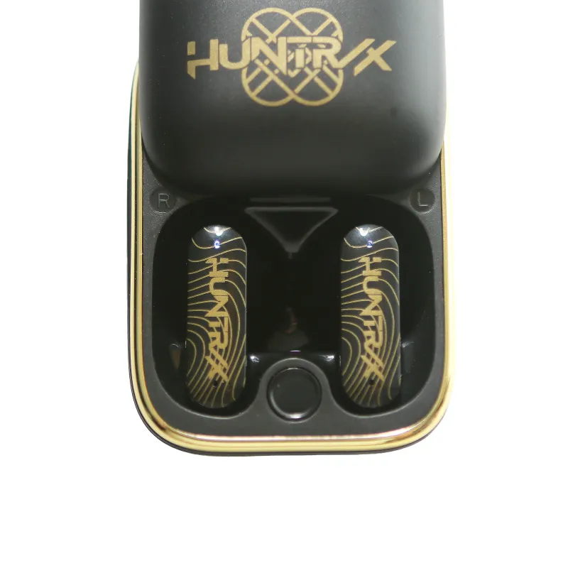 AURICULARES INALÁMBRICOS K-POP DEMON HUNTERS HUNTRIX LOGO GOLDEN CON ESTUCHE DESLIZANTE ILUMINADO COLOR NEGRO